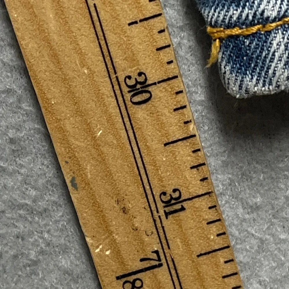 Vintage Levis men jeans 501 XX Blue denim 40x30 (fit 38x31) Med wash straightleg